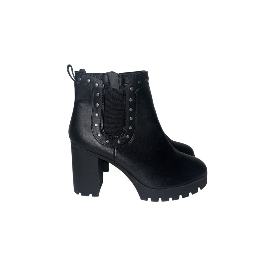 Womens Black Faux Leather Studded Lug Sole Chelsea Boots Size 9.5